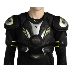 Bauer Axelskydd Vapor Fly40 Jr